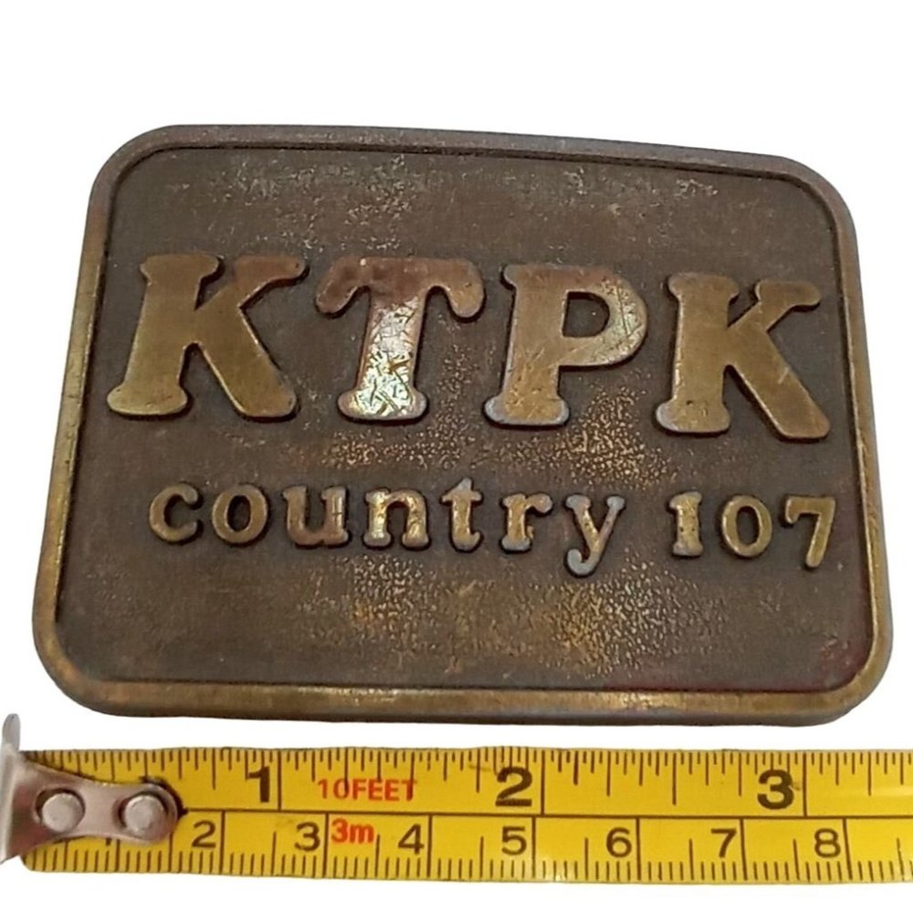 KTPK Radio Belt Buckle Country 107 DJ Disc Jockey Vintage Music Station